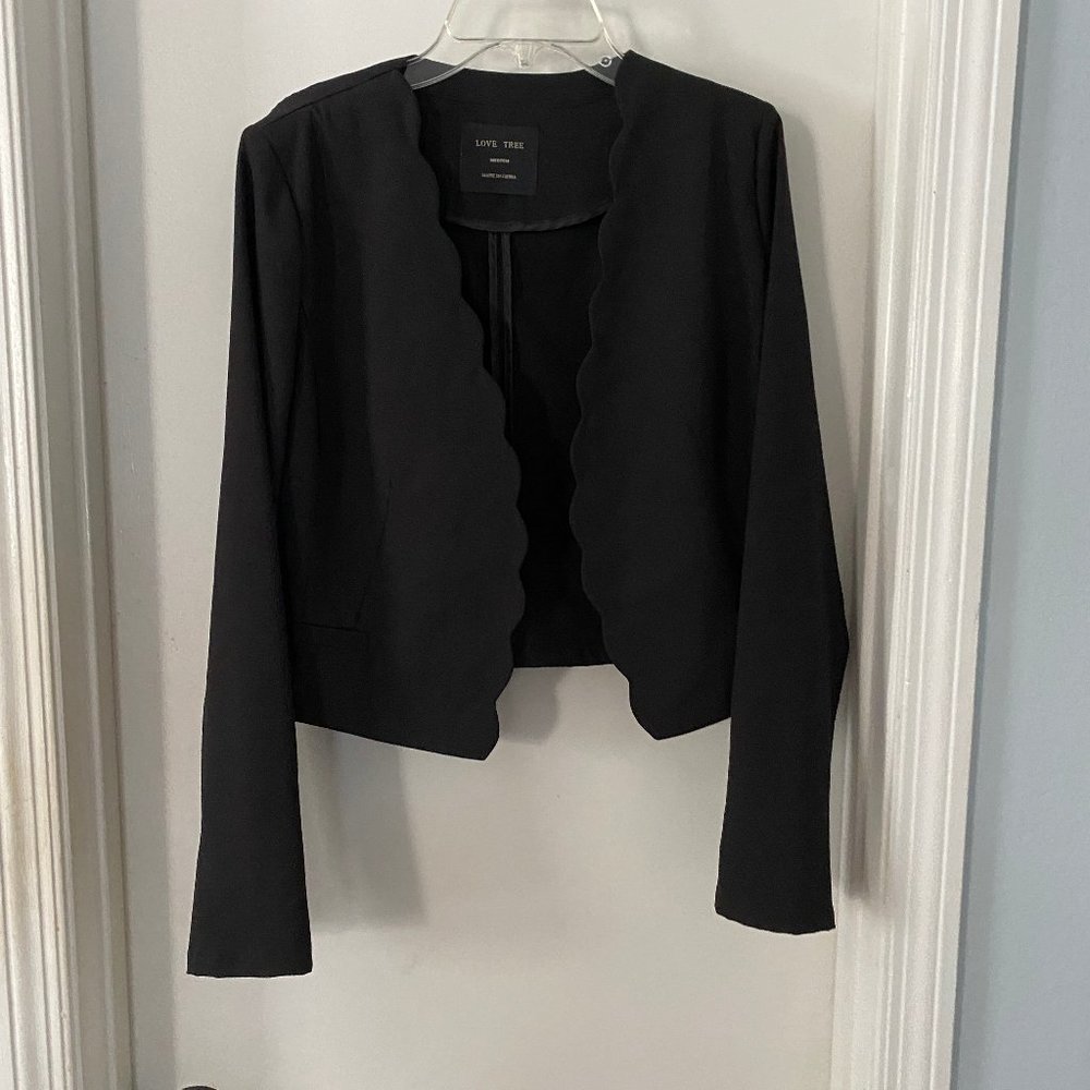 Black Scallop Blazer/Jacket